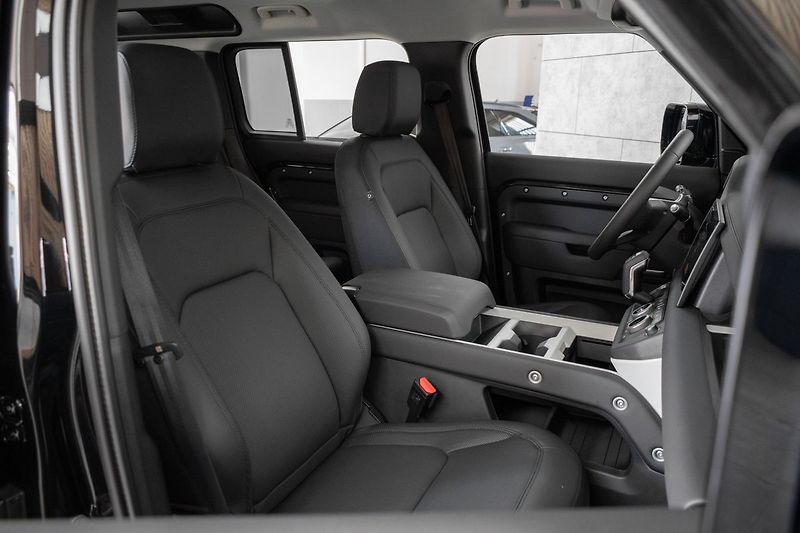 Land Rover Defender 110 S D200 ZÁRUKA*TAŽNÉ*ČR 1.M - fotka 11 z 40