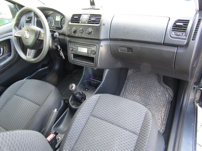 Škoda Fabia (2014) 1.4 16V 63kW TOP QUALITY - fotka 14 z 37