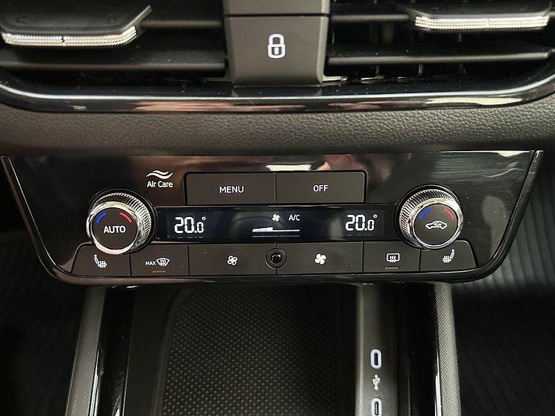 Škoda Kamiq 1.0 TS Selection - fotka 8 z 30