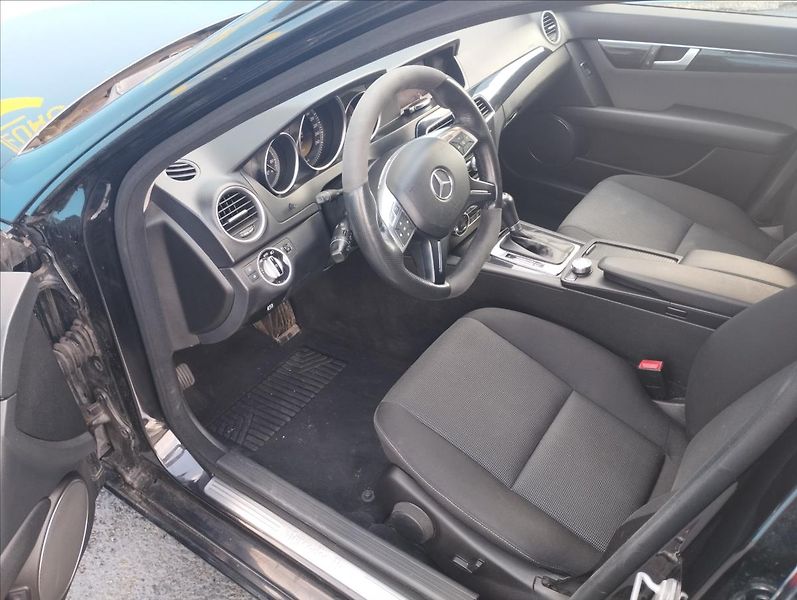 Mercedes-Benz Třídy C 2.2 CDi 150KW   2,1 - fotka 7 z 22