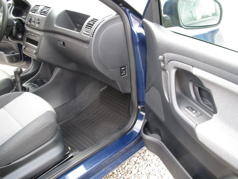 Škoda Fabia 1.2 - fotka 13 z 16