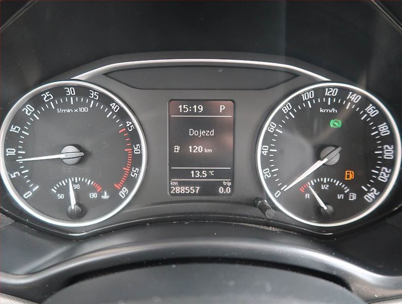 Škoda Octavia (2010) Elegance 2.0 TDI, Automat - fotka 11 z 19
