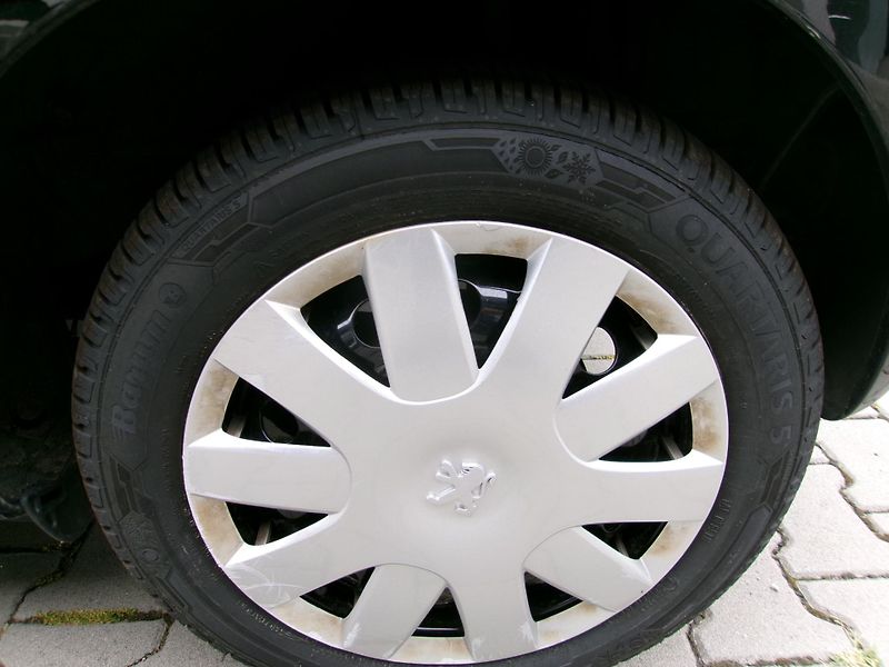 Peugeot 107 - fotka 14 z 16