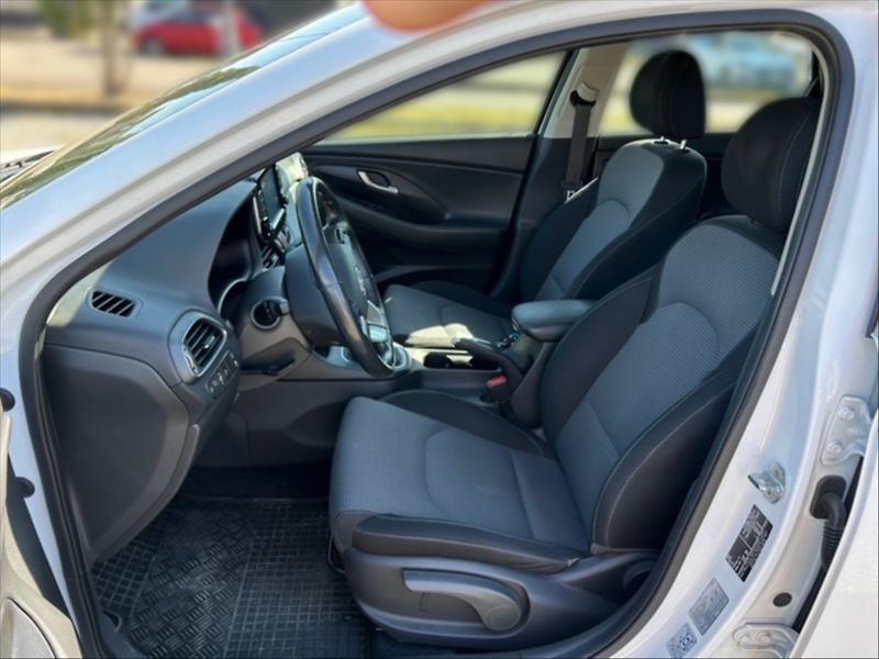 Hyundai i30 1,0 TGDI Comfort - fotka 7 z 11