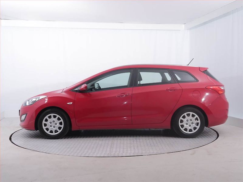Hyundai i30 (2015) 1.6 MPI - fotka 3 z 14