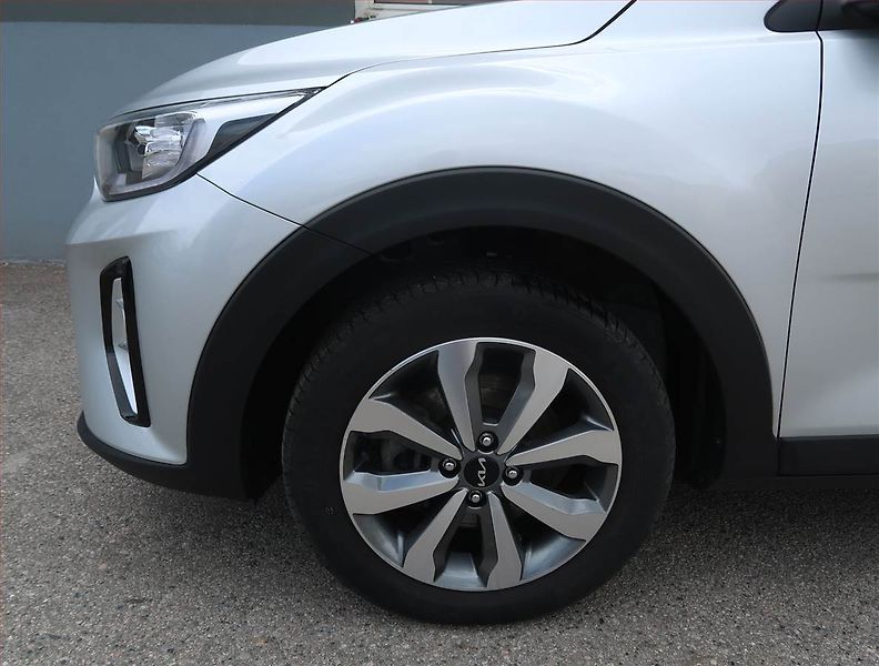 Kia Stonic (2024) 1.2 DPI, Serv.kniha, Tempomat - fotka 15 z 20