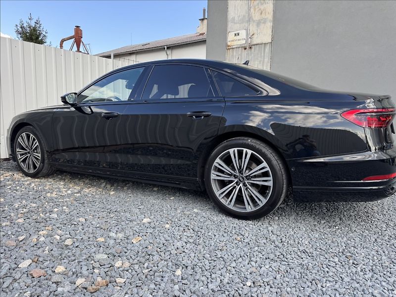 Audi A8 3,0 50 TDI QUATTRO LASER DPH - fotka 18 z 50