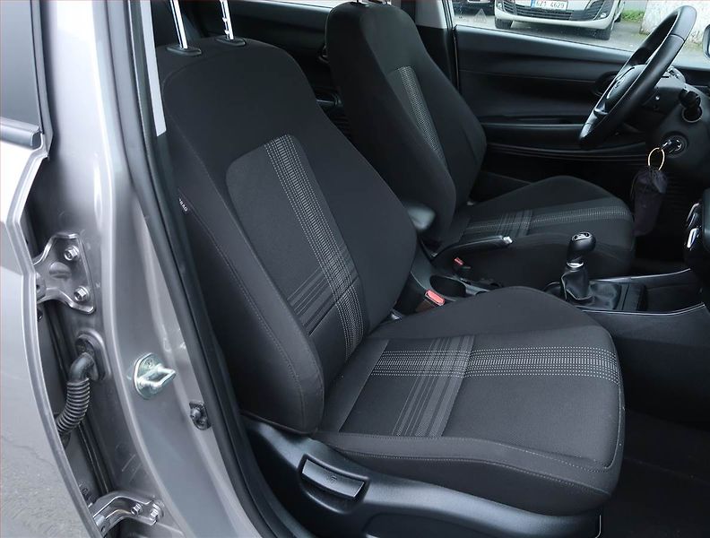 Hyundai Bayon (2022) Comfort Club 1.2 i, Serv.kniha - fotka 9 z 19
