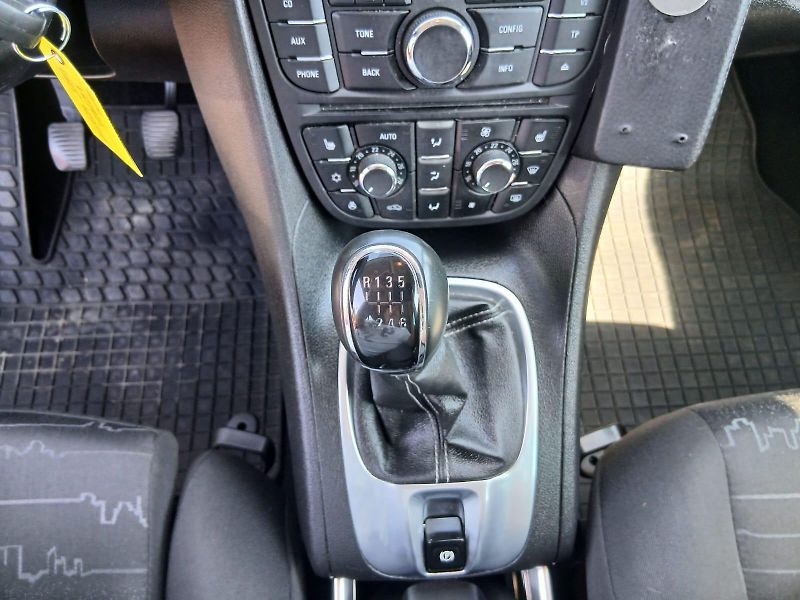 Opel Meriva 1.6 cdti, r.v. 2016, ALU - fotka 24 z 37
