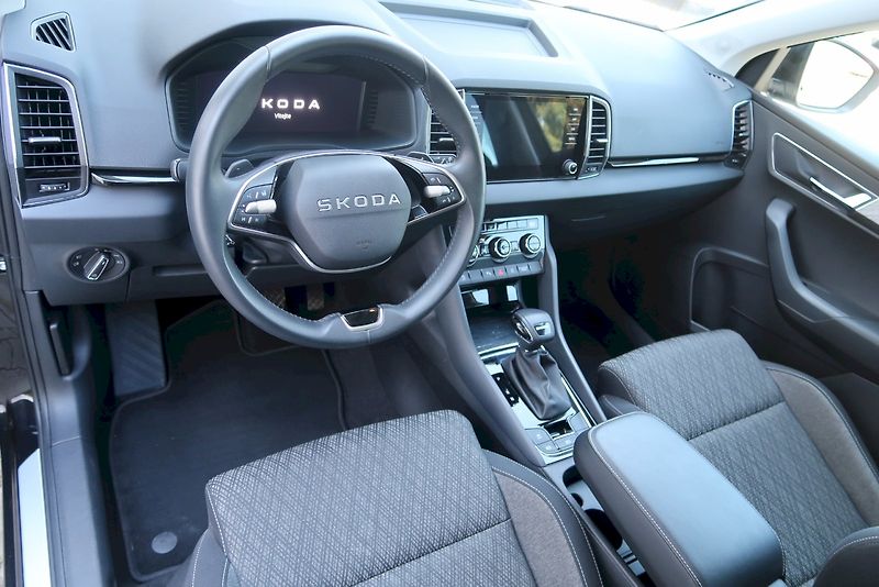 Škoda Karoq (2025) Top Selection 1,5 TSi/110 kW D - fotka 6 z 33