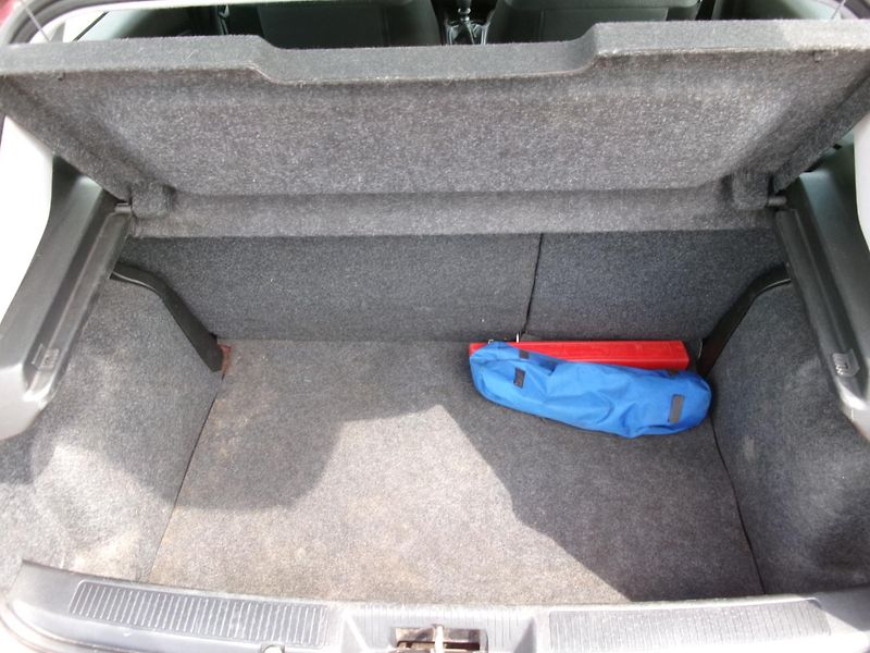 Fiat Punto (2010) 1,2i ČR 2xAIBAG ABS - fotka 20 z 24