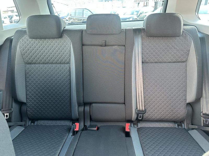 Volkswagen Tiguan (2020) 1.5 TSI 96 kW Head-Up - fotka 21 z 32