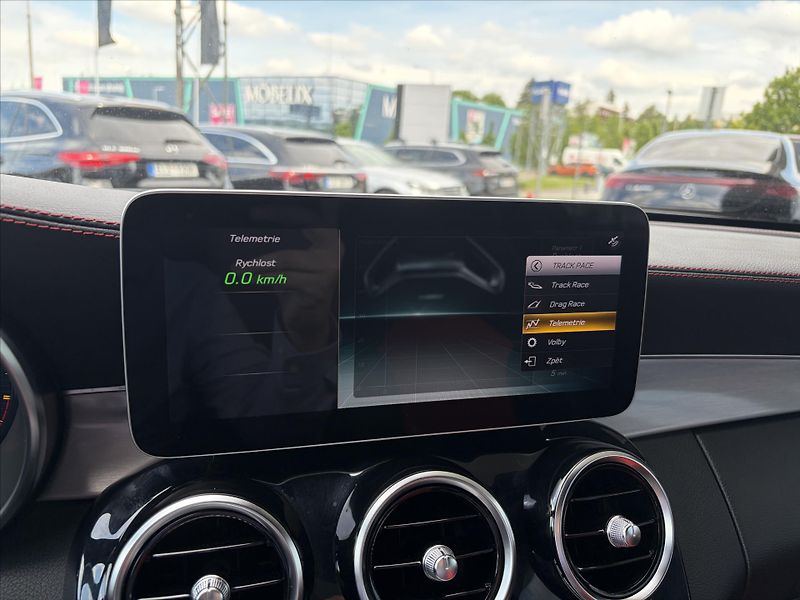 Mercedes-Benz Třídy C AMG C 63 S coupe - fotka 13 z 27