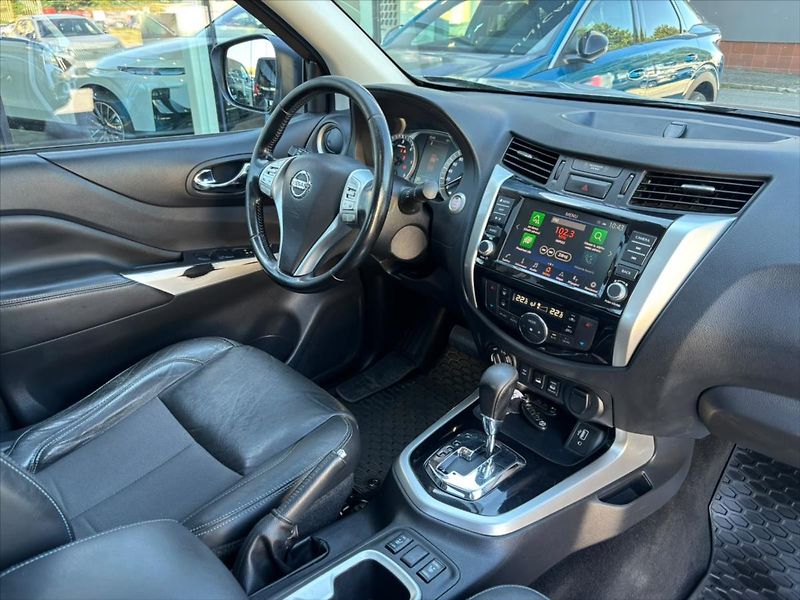 Nissan Navara 2,3 dCi - fotka 17 z 28