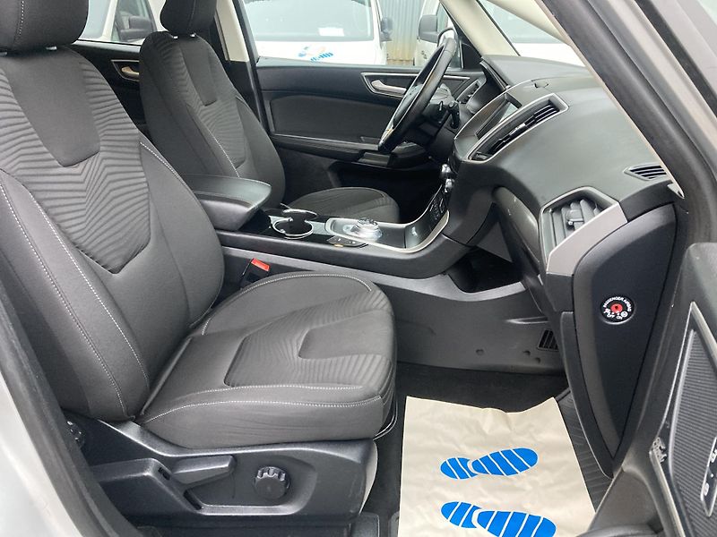 Ford S-MAX (2020) 2.0TDCi 140kW servis Ford - fotka 26 z 28