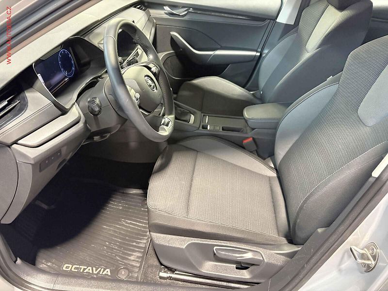 Škoda Octavia (2022) 2.0 TDi, ČR, LED, ACC - fotka 9 z 15