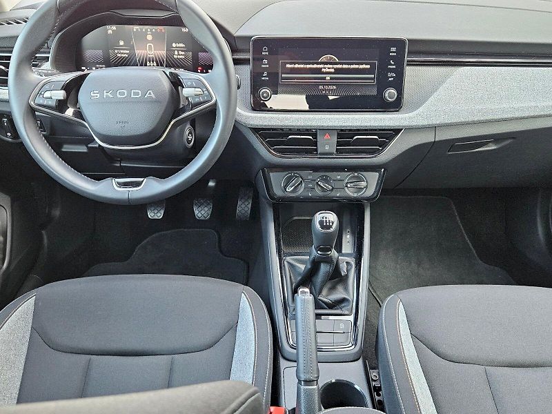 Škoda Scala (2025) SELECTION TSI 85/1.0 M6F - fotka 11 z 27