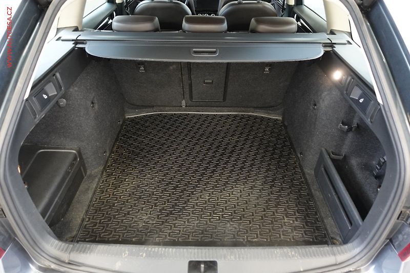 Škoda Octavia (2017) 2.0 TDi 4x4, 2.maj,ČR, L&K - fotka 7 z 25