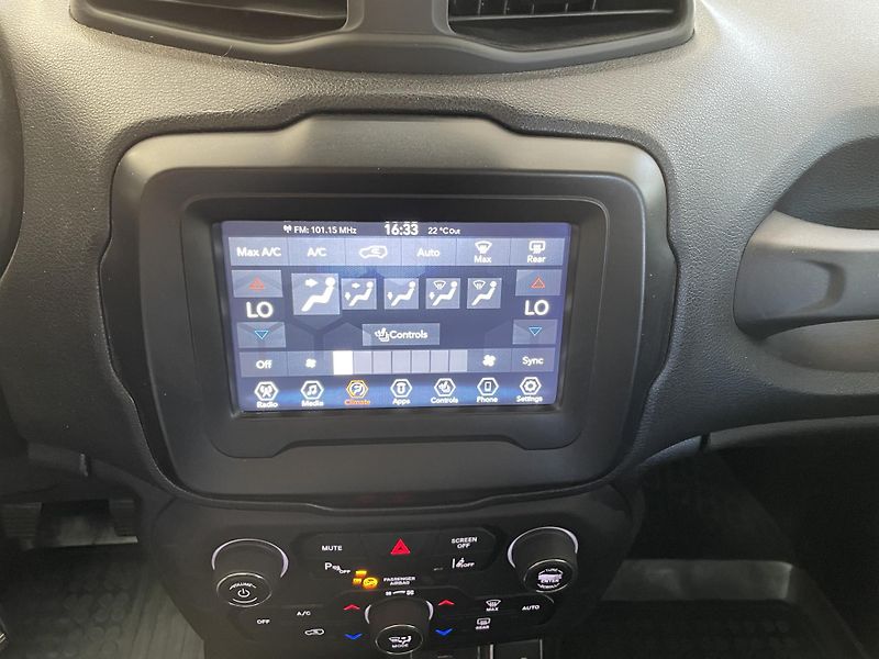 Jeep Renegade 1.0 T 6M ČR 1.MAJ. SERVISKA  - fotka 26 z 27