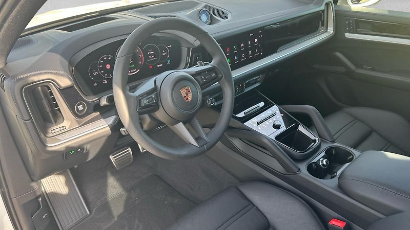 Porsche Cayenne S E-Hybrid - fotka 15 z 30