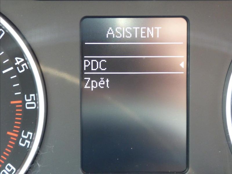Škoda Octavia 1,6 TDI DSG, Xenon, Digi Klima - fotka 22 z 49
