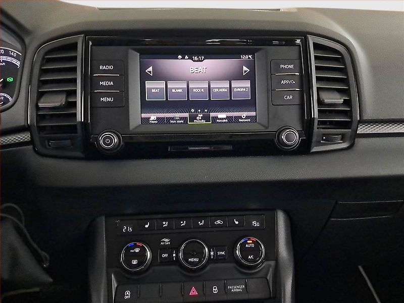 Škoda Karoq (2021) 1.5 TSI - fotka 12 z 21