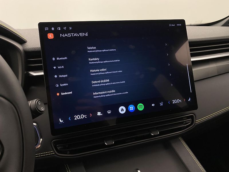Lynk & Co 01 (2025) CORE PHEV AUT CZ 1.maj - fotka 84 z 95
