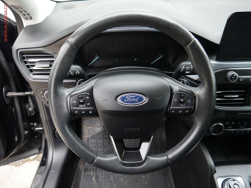 Ford Focus (2019) 1.5EB, Active, AT, navi, +ALU - fotka 17 z 21