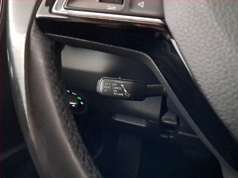 Škoda Karoq (2019) Style 2.0 TDI, 4X4, Automat - fotka 20 z 21