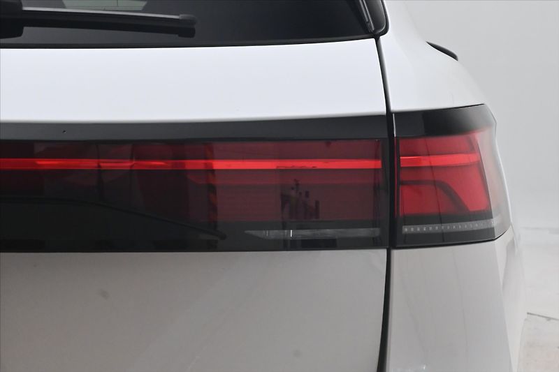 Volkswagen Passat 2,0 TDI 110 kW DSG Business Zá - fotka 31 z 32