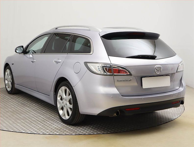 Mazda 6 (2008) 2.5, Xenony, Tempomat - fotka 4 z 18