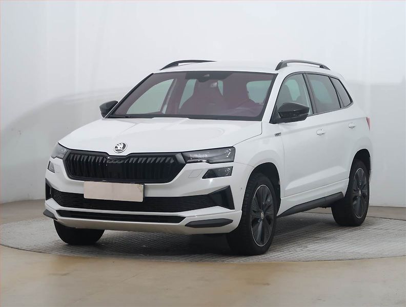 Škoda Karoq (2024) Sportline 1.5 TSI - fotka 2 z 22