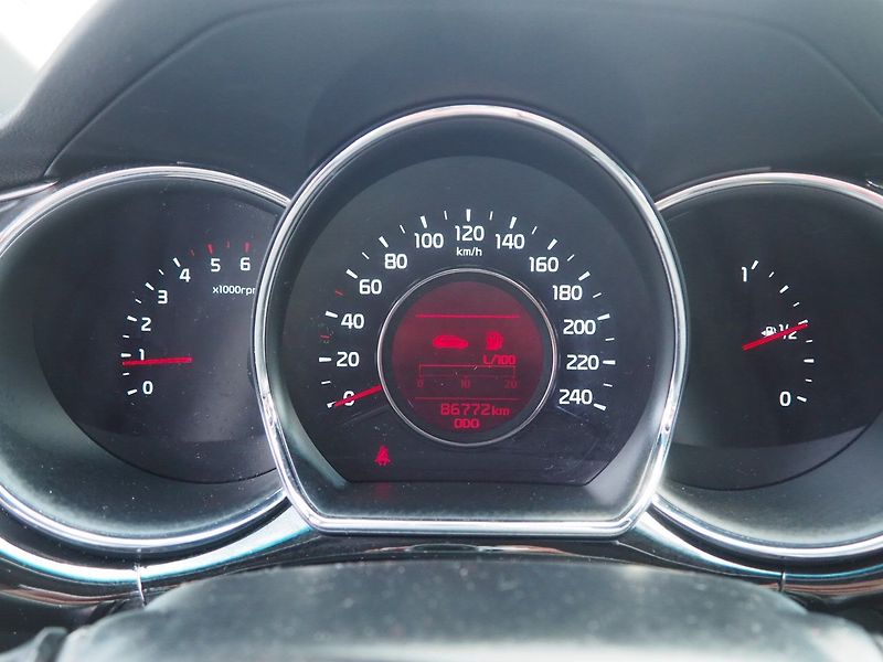 Kia Ceed (2018) 1.6 CRDi, 100 kW, 1. Maj ČR - fotka 28 z 43