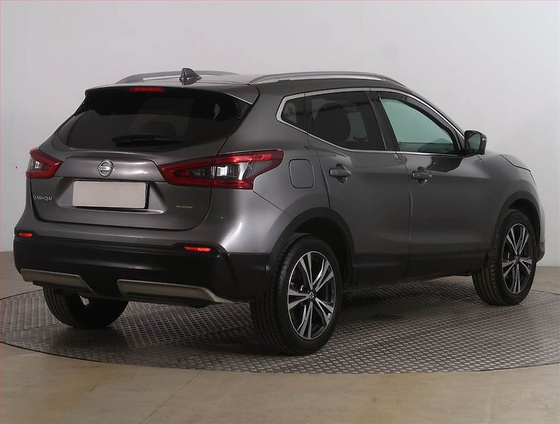 Nissan Qashqai (2019) 1.3 DIG-T, Serv.kniha, Navi - fotka 5 z 18