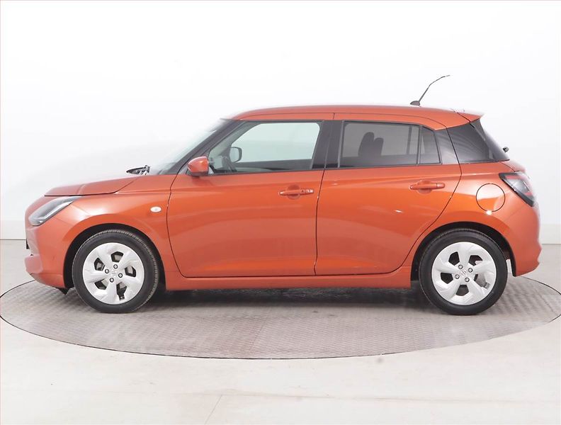 Suzuki Swift (2025) 1.2, Serv.kniha, Navi - fotka 3 z 16