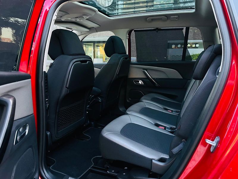 Citroën Grand C4 Picasso 2.0HDi MAN 7MÍST KAMERY TAŽNÉ - fotka 52 z 60