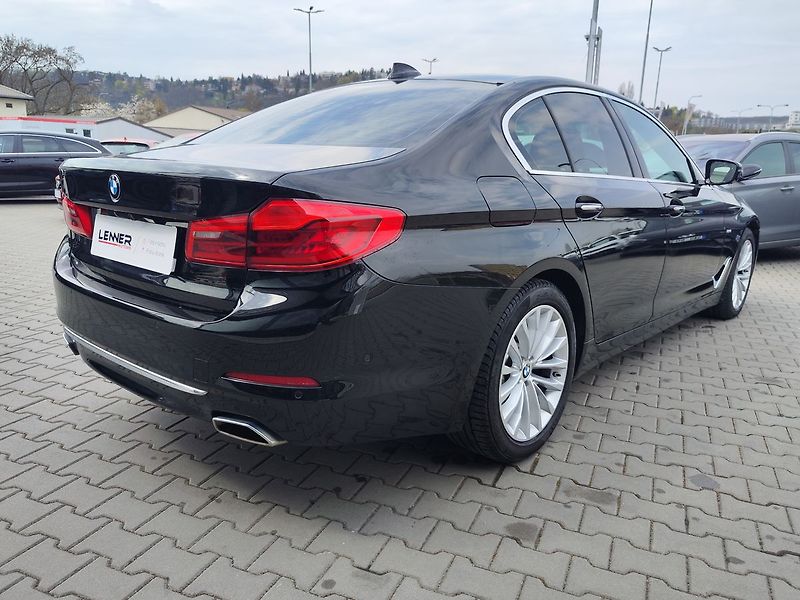 BMW Řada 5 540d/235kW xDrive Luxury AT - fotka 5 z 40