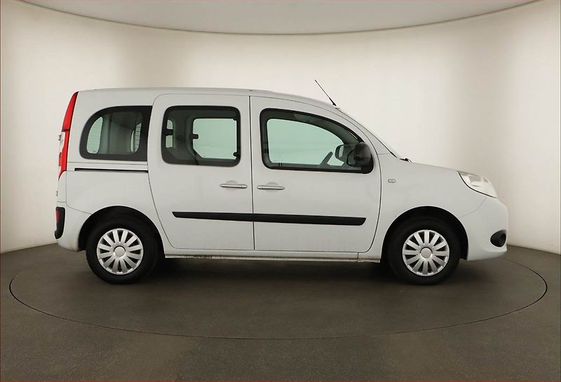 Renault Kangoo (2021) 1.5 dCi, 5Míst, ČR, 1Maj, DPH - fotka 6 z 12