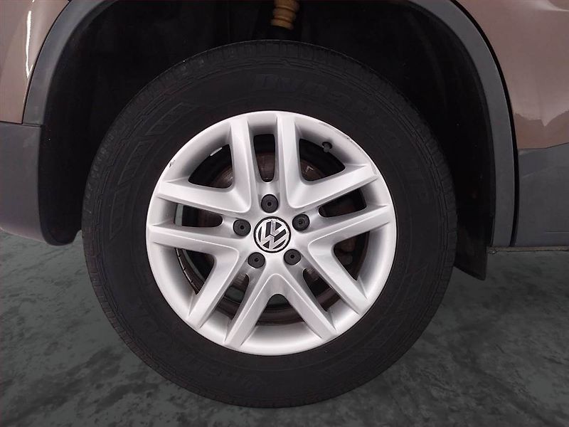 Volkswagen Tiguan (2011) 1.4 TSI, Serv.kniha, Xenony - fotka 15 z 17