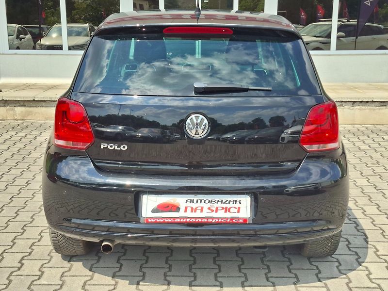 Volkswagen Polo (2012) 1.4i 63kW STYLE -VÝBAVA! - fotka 7 z 37