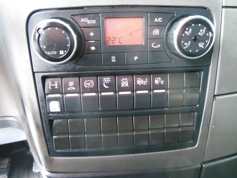 MAN TGX 18.480 LLS-U, LOWDECK - fotka 18 z 21
