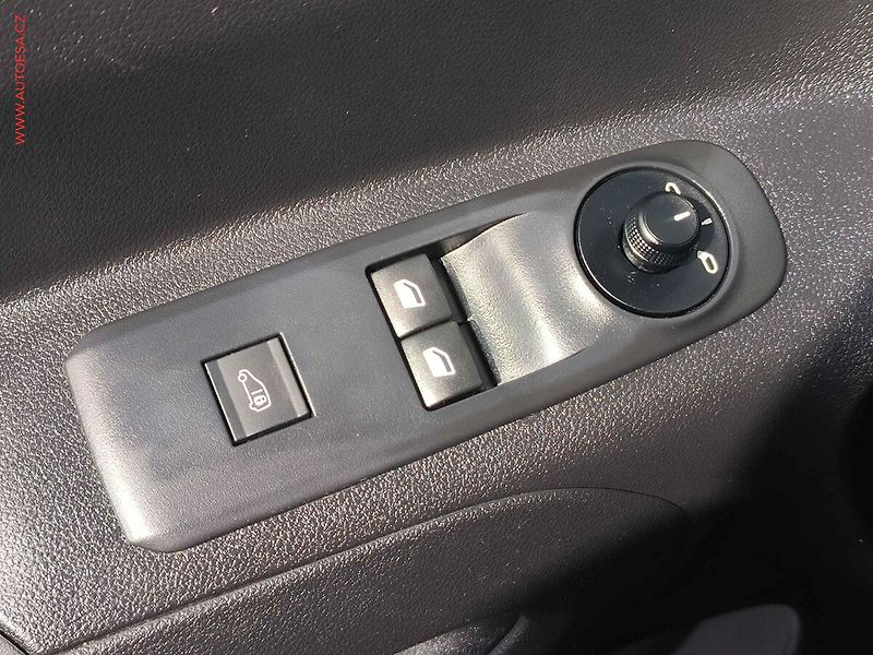 Opel Combo (2022) 1.5CDTi DÍLNA, Edition, navi - fotka 19 z 22