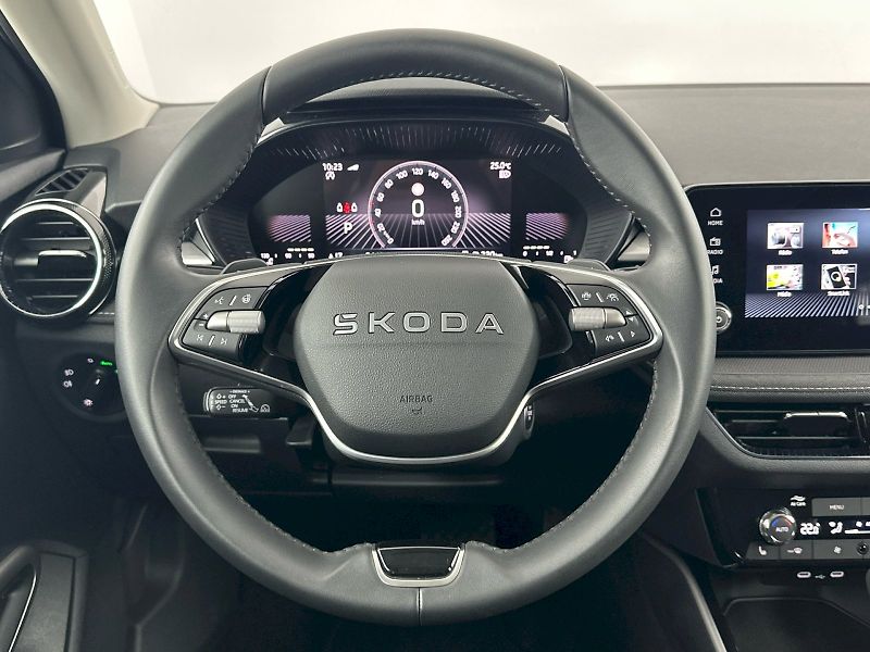 Škoda Fabia (2025) DSG 1.0TSI 85kW Top Selection - fotka 10 z 30