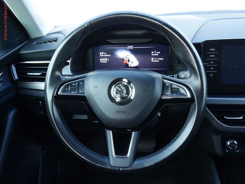 Škoda Kamiq (2020) 1.5 TSi, Style, DSG, TZ - fotka 15 z 21