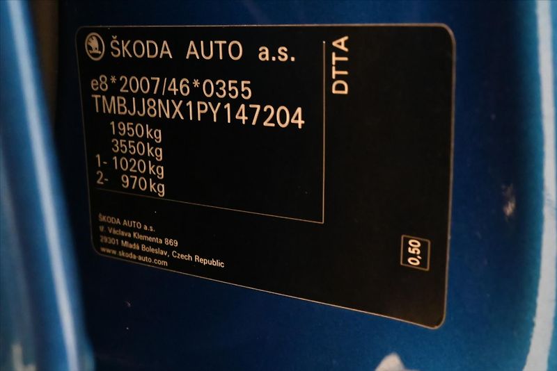 Škoda Octavia 2,0 TDI 110 kW TAŽNÉ Style Zár - fotka 12 z 30