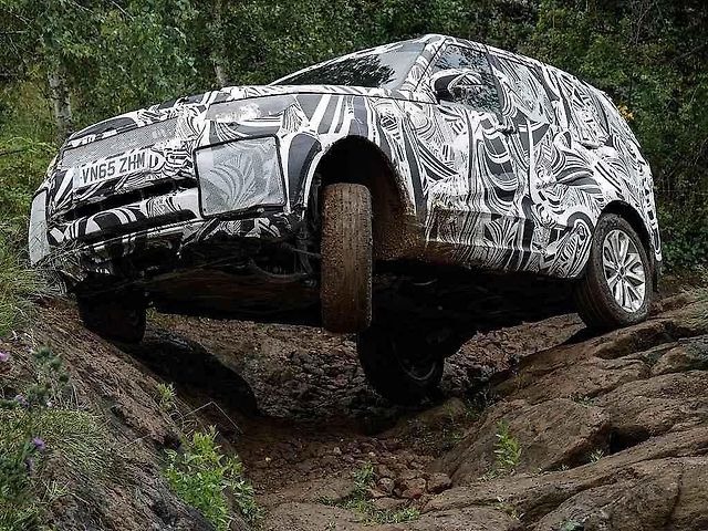 Land Rover Discovery.