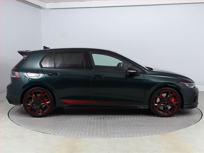 Volkswagen Golf (2026) 2.0 GTI Edition 50 - fotka 6 z 25