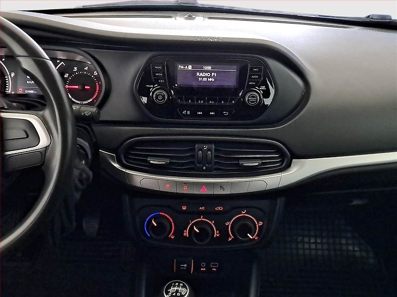Fiat Tipo (2017) 1.4 16V, ČR,1.maj, Serv.kniha - fotka 12 z 14