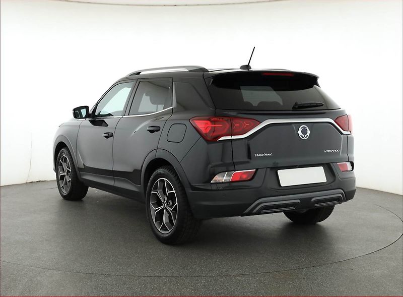 SsangYong Korando (2022) 1.5 T-GDI, Serv.kniha, Xenony - fotka 4 z 20