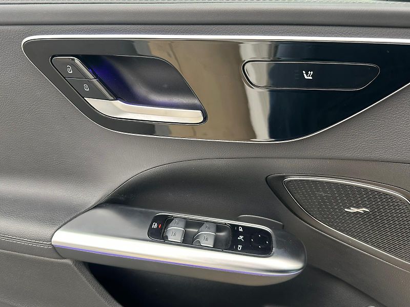 Mercedes-Benz Třídy C (2021) C200, 4MATIC, AMG, DPH - fotka 38 z 47